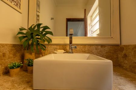 Casa à venda com 179m², 3 quartos e 3 vagasLavabo