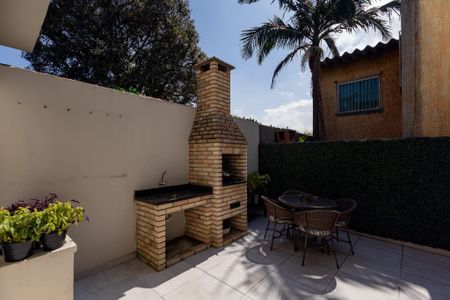 Casa à venda com 179m², 3 quartos e 3 vagasQuintal 