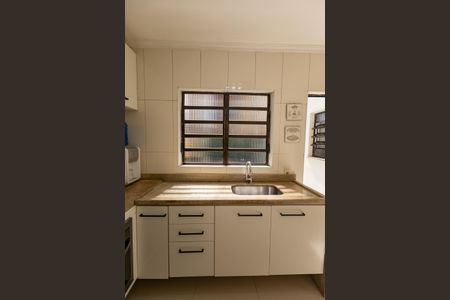 Casa à venda com 179m², 3 quartos e 3 vagasCozinha