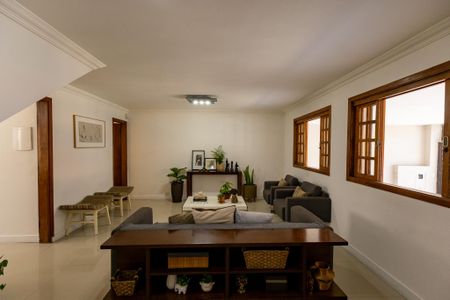 Casa à venda com 179m², 3 quartos e 3 vagasSala