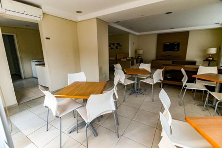 Apartamento para alugar com 80m², 2 quartos e 1 vagaÁrea comum - Salão de festas