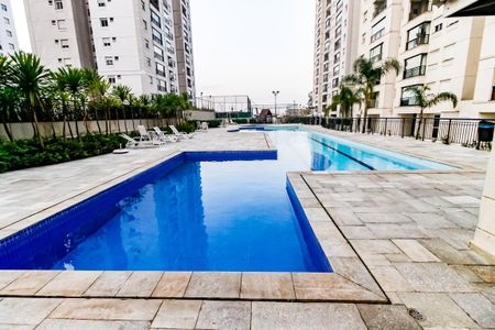 Apartamento para alugar com 80m², 2 quartos e 1 vagaÁrea comum - Piscina