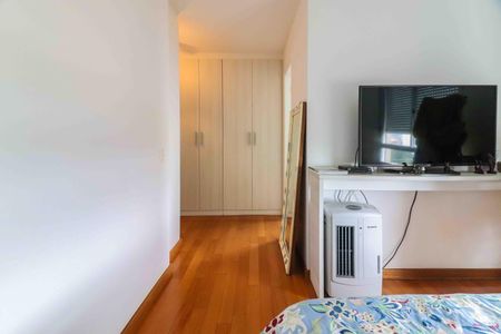 Apartamento à venda com 194m², 4 quartos e 2 vagasSuíte 