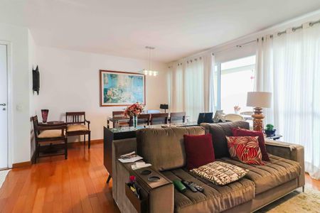 Apartamento à venda com 194m², 4 quartos e 2 vagasSala