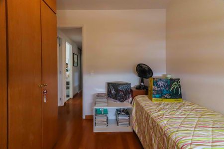 Apartamento à venda com 194m², 4 quartos e 2 vagasQuarto 1