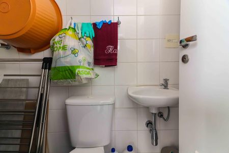 Apartamento à venda com 194m², 4 quartos e 2 vagasBanheiro de Serviço