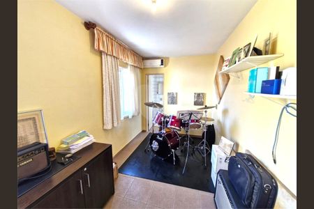 Casa à venda com 3 quartos, 189m² em Santo Amaro, São Paulo