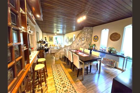 Casa à venda com 3 quartos, 189m² em Santo Amaro, São Paulo