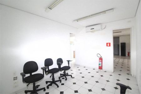 Casa à venda com 105m², 2 quartos e 2 vagas