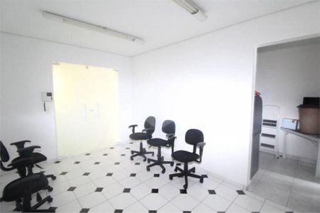 Casa à venda com 105m², 2 quartos e 2 vagas