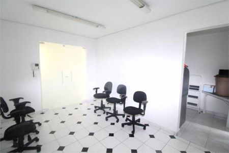 Casa à venda com 105m², 2 quartos e 2 vagas