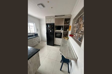 Casa à venda com 3 quartos, 250m² em Vila Vera, São Paulo