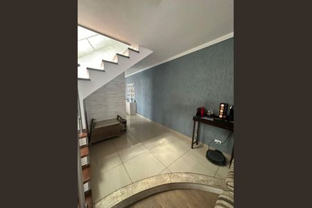 Casa à venda com 3 quartos, 250m² em Vila Vera, São Paulo
