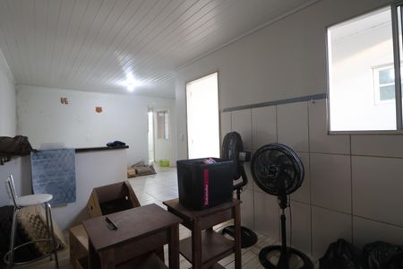 Casa para alugar com 130m², 4 quartos e 2 vagasCozinha/casa fundos