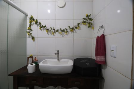 Casa para alugar com 130m², 4 quartos e 2 vagasBanheiro 1