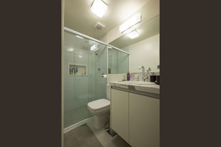 Banheiro de kitnet/studio à venda com 1 quarto, 30m² em Jardim Paulista, São Paulo