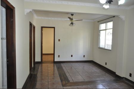 Apartamento para alugar com 67m², 2 quartos e 1 vagaSala