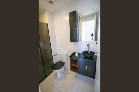 Apartamento à venda com 43m², 2 quartos e 1 vaga Apartamento à venda com 43m², 2 quartos e 1 vagaBanheiro