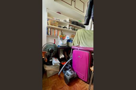 Apartamento à venda com 100m², 2 quartos e sem vaga Apartamento à venda com 100m², 2 quartos e sem vagaQuarto de Serviço