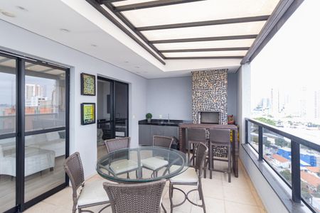 Apartamento à venda com 150m², 3 quartos e 2 vagas Apartamento à venda com 150m², 3 quartos e 2 vagasCobertura