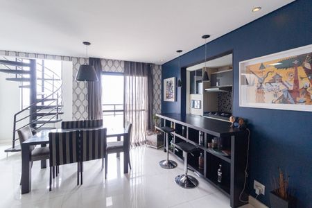 Apartamento à venda com 150m², 3 quartos e 2 vagas Apartamento à venda com 150m², 3 quartos e 2 vagasSala