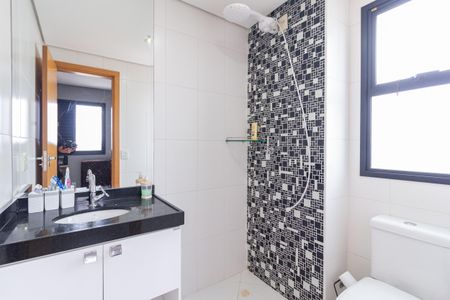 Apartamento à venda com 150m², 3 quartos e 2 vagas Apartamento à venda com 150m², 3 quartos e 2 vagasBanheiro da suíte 1