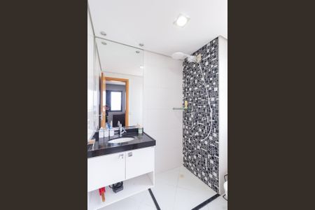 Apartamento à venda com 150m², 3 quartos e 2 vagas Apartamento à venda com 150m², 3 quartos e 2 vagasBanheiro da suíte 1