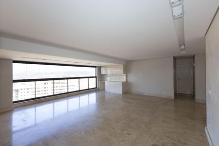 Apartamento à venda com 167m², 3 quartos e 3 vagasSala de Visita