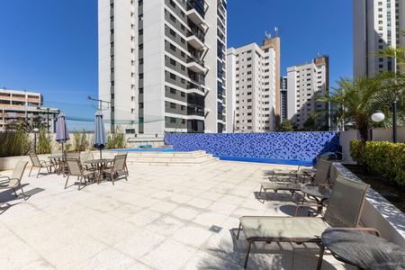 Apartamento à venda com 167m², 3 quartos e 3 vagasÁrea comum - Piscina