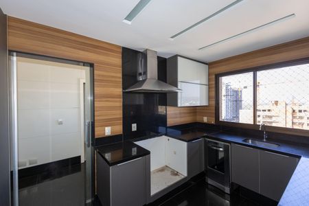 Apartamento à venda com 167m², 3 quartos e 3 vagasCozinha