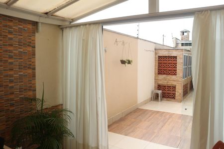 Apartamento à venda com 112m², 2 quartos e 2 vagasQuintal