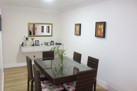 Apartamento à venda com 112m², 2 quartos e 2 vagasSala