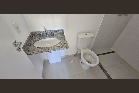 Apartamento à venda com 104m², 3 quartos e 2 vagasBanheiro da Suíte 2