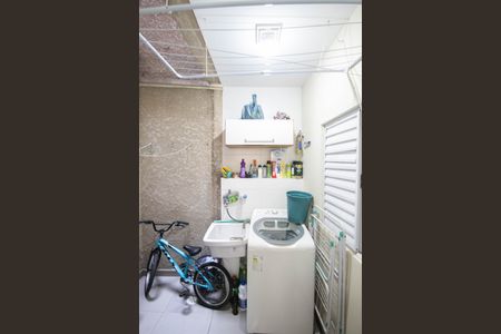 Apartamento à venda com 39m², 2 quartos e sem vaga Apartamento à venda com 39m², 2 quartos e sem vagaÁrea de Serviço