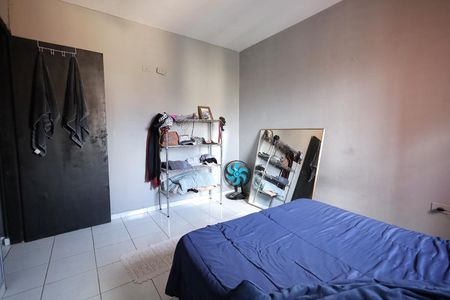 Casa à venda com 264m², 6 quartos e 2 vagas Casa à venda com 264m², 6 quartos e 2 vagasQuarto 2 casa 2