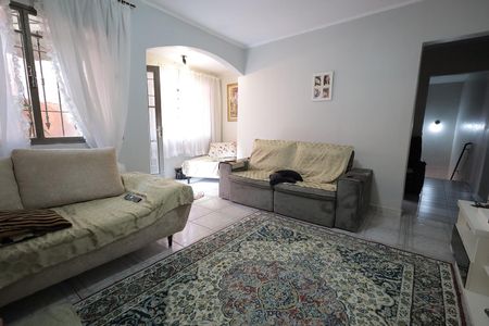 Casa à venda com 264m², 6 quartos e 2 vagas Casa à venda com 264m², 6 quartos e 2 vagasSala