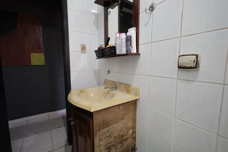 Casa à venda com 264m², 6 quartos e 2 vagas Casa à venda com 264m², 6 quartos e 2 vagasBanheiro 2 casa 2