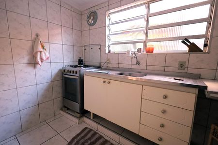 Casa à venda com 264m², 6 quartos e 2 vagas Casa à venda com 264m², 6 quartos e 2 vagasCozinha