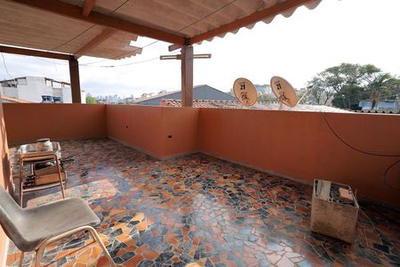 Casa à venda com 264m², 6 quartos e 2 vagas Casa à venda com 264m², 6 quartos e 2 vagasCobertura