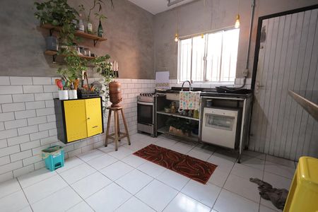 Casa à venda com 264m², 6 quartos e 2 vagas Casa à venda com 264m², 6 quartos e 2 vagasCozinha casa 2