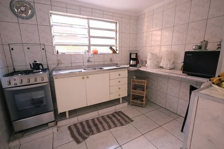 Casa à venda com 264m², 6 quartos e 2 vagas Casa à venda com 264m², 6 quartos e 2 vagasCozinha
