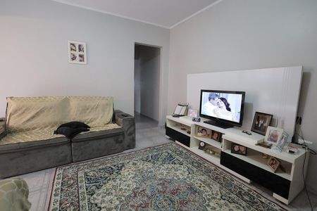 Casa à venda com 264m², 6 quartos e 2 vagas Casa à venda com 264m², 6 quartos e 2 vagasSala
