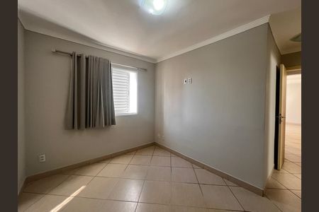 Apartamento à venda com 65m², 2 quartos e 2 vagas Apartamento à venda com 65m², 2 quartos e 2 vagasSuíte