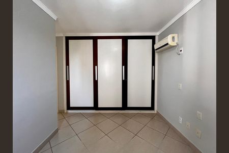 Apartamento à venda com 65m², 2 quartos e 2 vagas Apartamento à venda com 65m², 2 quartos e 2 vagasSuíte