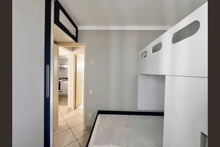 Quarto de apartamento à venda com 2 quartos, 65m² em Mansões Santo Antônio, Campinas