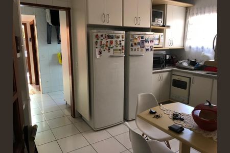 Casa à venda com 250m², 3 quartos e 2 vagas