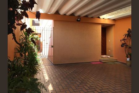 Casa à venda com 250m², 3 quartos e 2 vagas