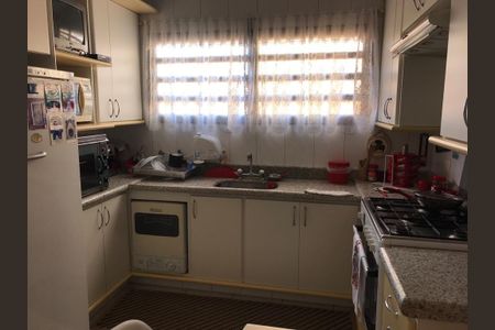 Casa à venda com 250m², 3 quartos e 2 vagas