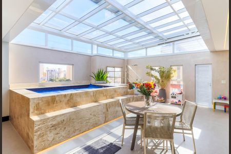 Apartamento à venda com 185m², 3 quartos e 2 vagasEspaço Gourmet/Piscina