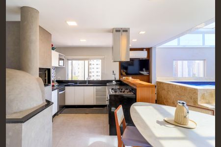 Apartamento à venda com 185m², 3 quartos e 2 vagasEspaço Gourmet/Piscina